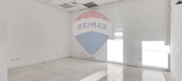 Imóvel comercial de 3 divisões em Pieve Emanuele, Italy N.º 265349 4