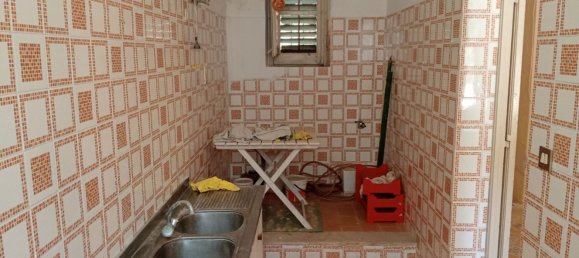 6 rooms House in Carini, Italy No. 157911 14