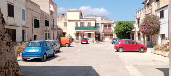 6 rooms House in Carini, Italy No. 157911 3