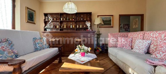 4 bedrooms Villa in Fucecchio, Italy No. 62339 13