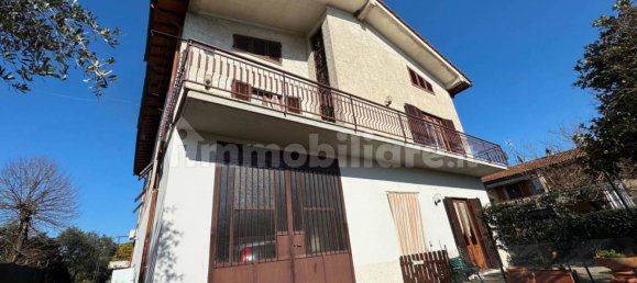 4 bedrooms Villa in Fucecchio, Italy No. 62339 6