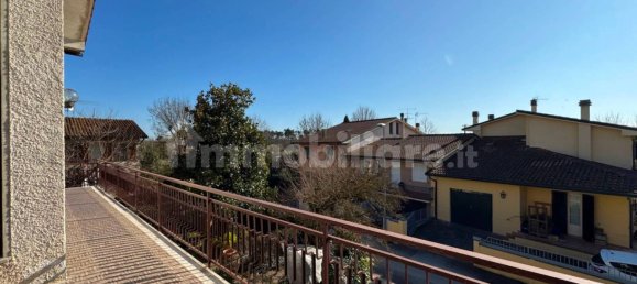 4 bedrooms Villa in Fucecchio, Italy No. 62339 17