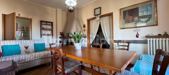 4 bedrooms Villa in Fucecchio, Italy No. 62339 21