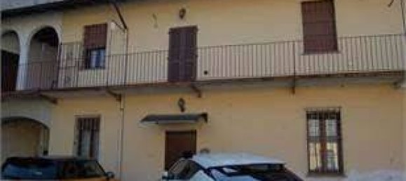 2 bedrooms Apartment in Castellanza, Italy No. 184864 2