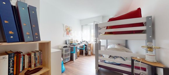 Apartamento de 2 dormitorios en Eaubonne, France No. 167114 6