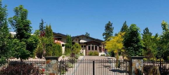 4 bedrooms House in British Columbia, Canada No. 1165 3