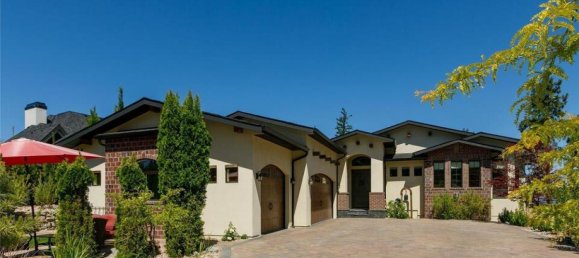 4 bedrooms House in British Columbia, Canada No. 1165 5