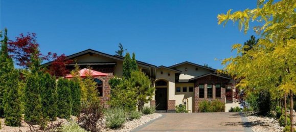 4 bedrooms House in British Columbia, Canada No. 1165 6