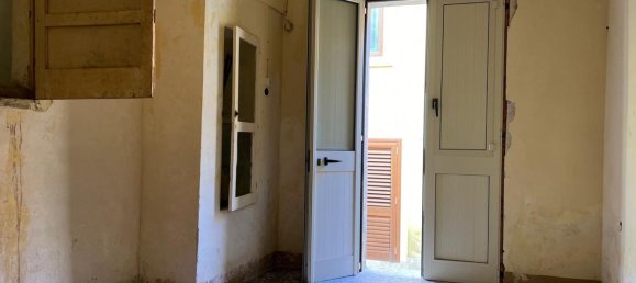 8-Zimmer Gebäude in Collepasso, Italy, Nr. 231049 10