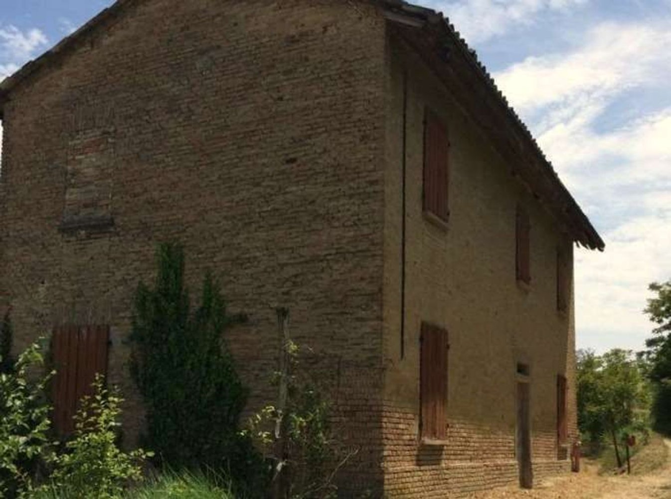 5 bedrooms House in Pavia, Italy No. 251564