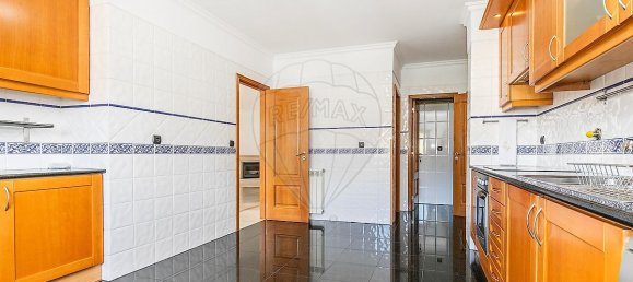 3 bedrooms Apartment in Cascais, Portugal No. 96068 12