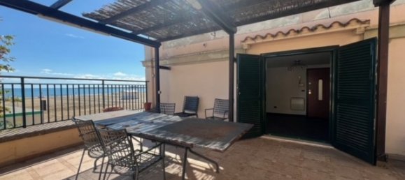5 rooms Apartment in Anzio, Italy No. 48601 3