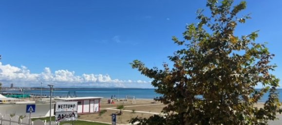 5 rooms Apartment in Anzio, Italy No. 48601 11