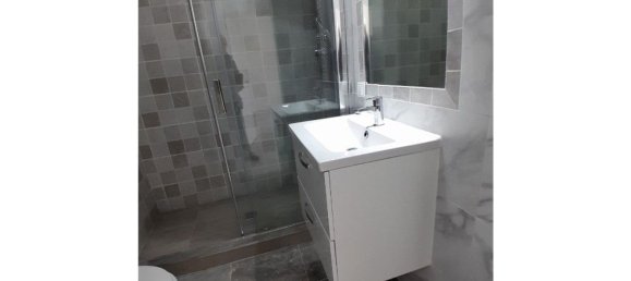 Studio in Lisbon, Portugal No. 154009 9