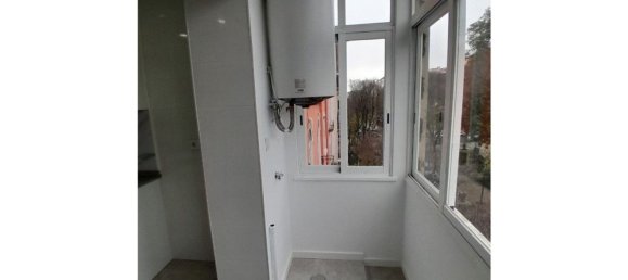 Studio in Lisbon, Portugal No. 154009 15