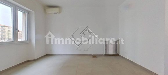 2 bedrooms Apartment in Florence, Italy No. 49530 9