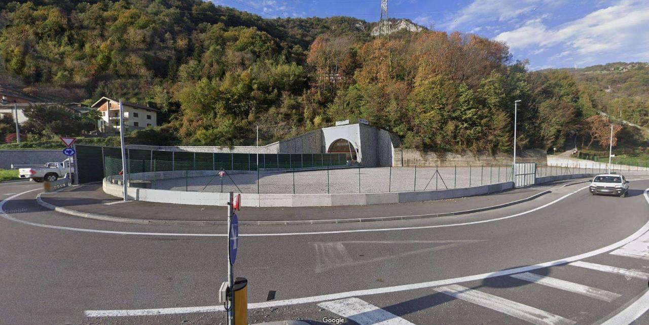 Grundstück in Zogno, Italy 2000m², Nr. 130760