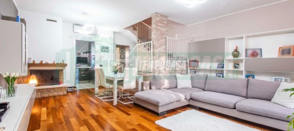 Villa de 3 habitaciónes en Origgio, Italy No. 175478 9