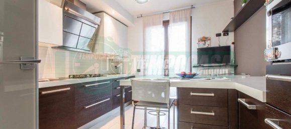 Villa de 3 habitaciónes en Origgio, Italy No. 175478 3