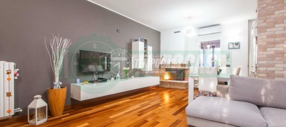 Villa de 3 habitaciónes en Origgio, Italy No. 175478 5