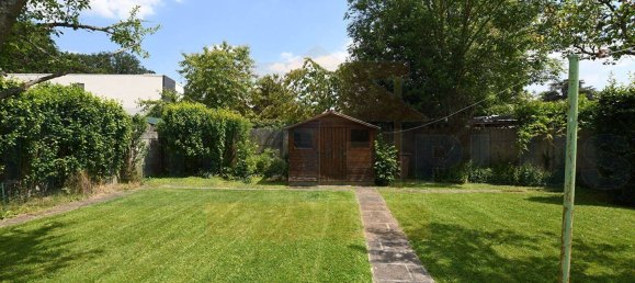 2 bedrooms House in Fontenay-le-Fleury, France No. 175259 2