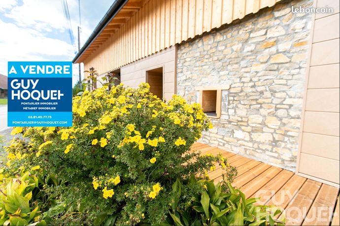 4 bedrooms House in Jura, France No. 356682