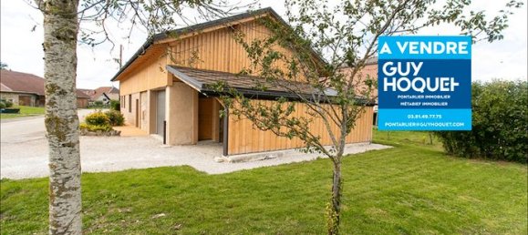 4 bedrooms House in Jura, France No. 356682 2