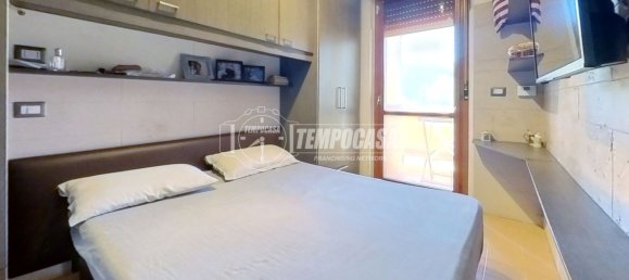 Apartamento de 2 dormitorios en Rome, Italy No. 372839 17