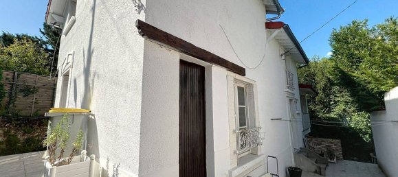 4 bedrooms House in Garches, France No. 351363 3