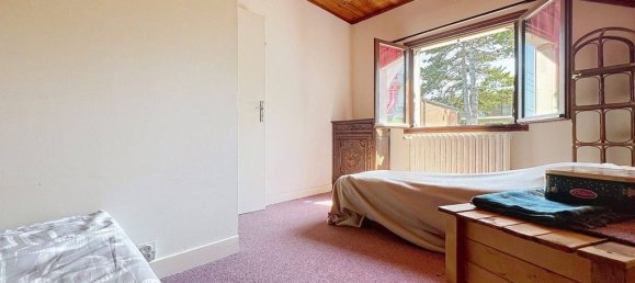 4 bedrooms House in Garches, France No. 351363 13