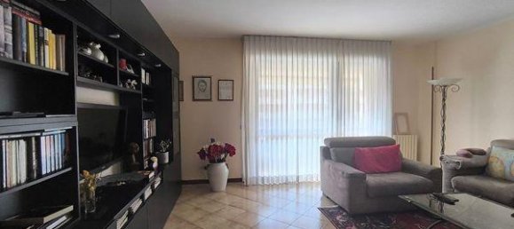 Apartamento de 4 habitaciónes en Pisa, Italy No. 233052 36