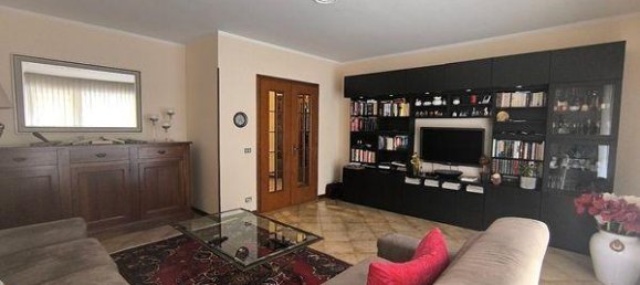Apartamento de 4 habitaciónes en Pisa, Italy No. 233052 11