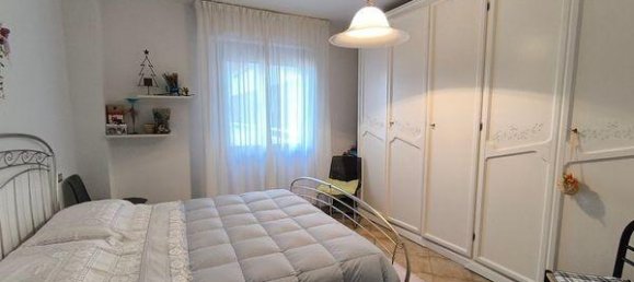 Apartamento de 4 habitaciónes en Pisa, Italy No. 233052 24