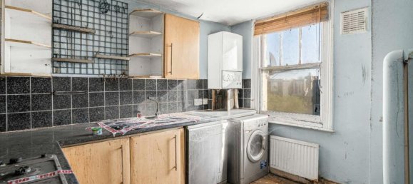 1 bedroom Apartment in London, United Kingdom No. 12441 13