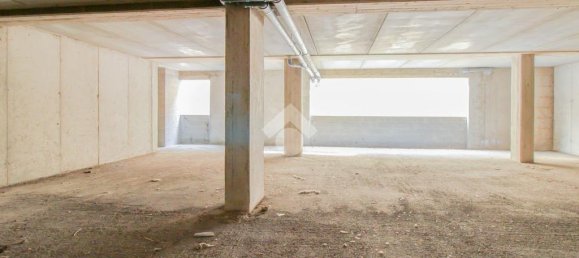 1-Zimmer Lagerhaus in Paratico, Italy, Nr. 126406 8