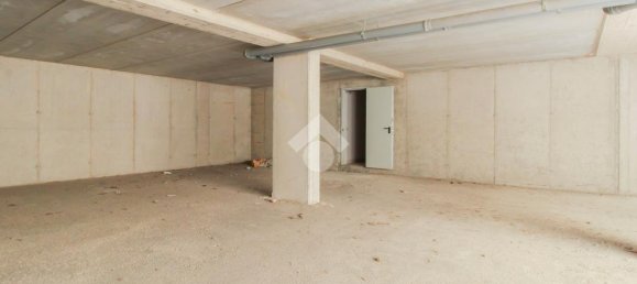 1-Zimmer Lagerhaus in Paratico, Italy, Nr. 126406 11