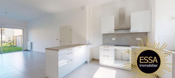 2 bedrooms Apartment in Chavenay, France No. 333409 2