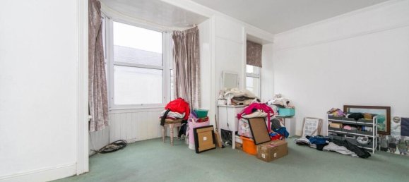 3 bedrooms House in Holyhead, United Kingdom No. 2272 27