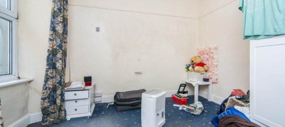 3 bedrooms House in Holyhead, United Kingdom No. 2272 29