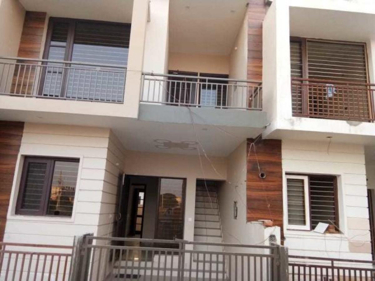 3 bedrooms House in Mohali, India No. 16441