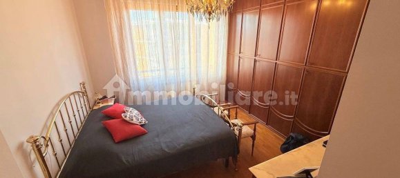 Квартира с 3 спальнями в Саронно, Италия № 350139 22