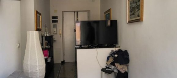 2-salle Appartement à Genoa, Italy No. 278822 29