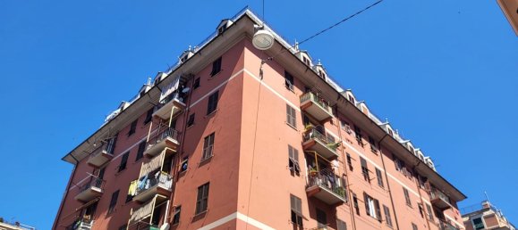 2-salle Appartement à Genoa, Italy No. 278822 3