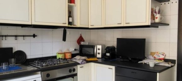 2-salle Appartement à Genoa, Italy No. 278822 18