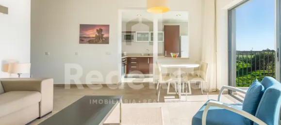 Apartamento de 3 dormitorios en Mexilhoeira Grande, Portugal No. 153673 9