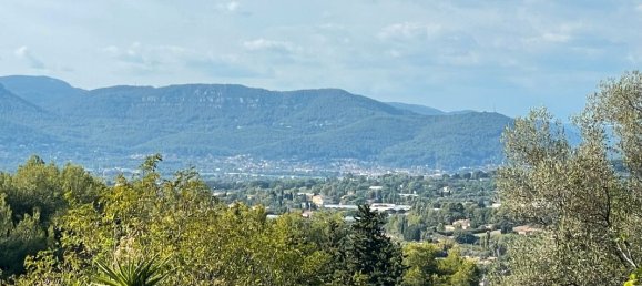 Terreno en Hyeres, France No. 339832 2