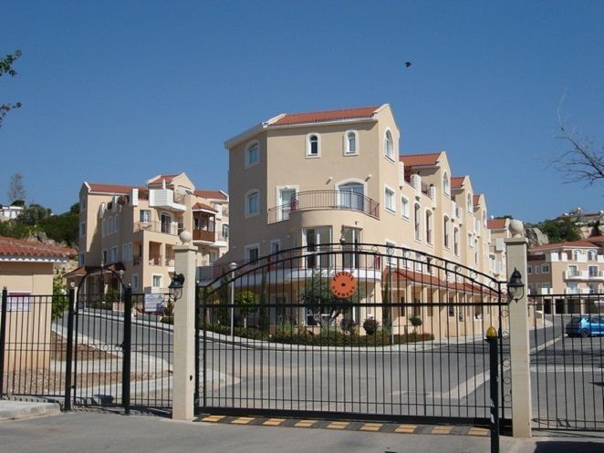 2 bedrooms Apartment in Paphos, Cyprus No. 1422