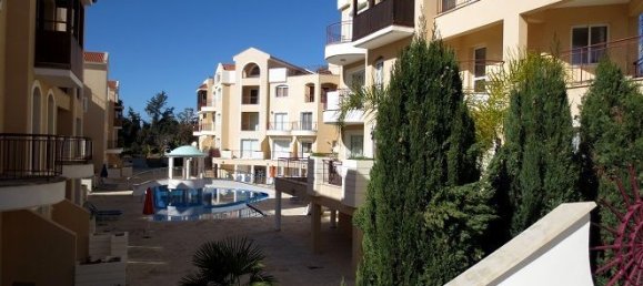 2 bedrooms Apartment in Paphos, Cyprus No. 1422 4