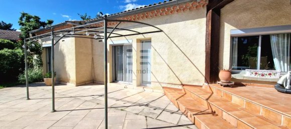 4 Schlafzimmer Villa in Uzes, France, Nr. 291098 14
