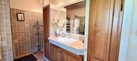 4 Schlafzimmer Villa in Uzes, France, Nr. 291098 15